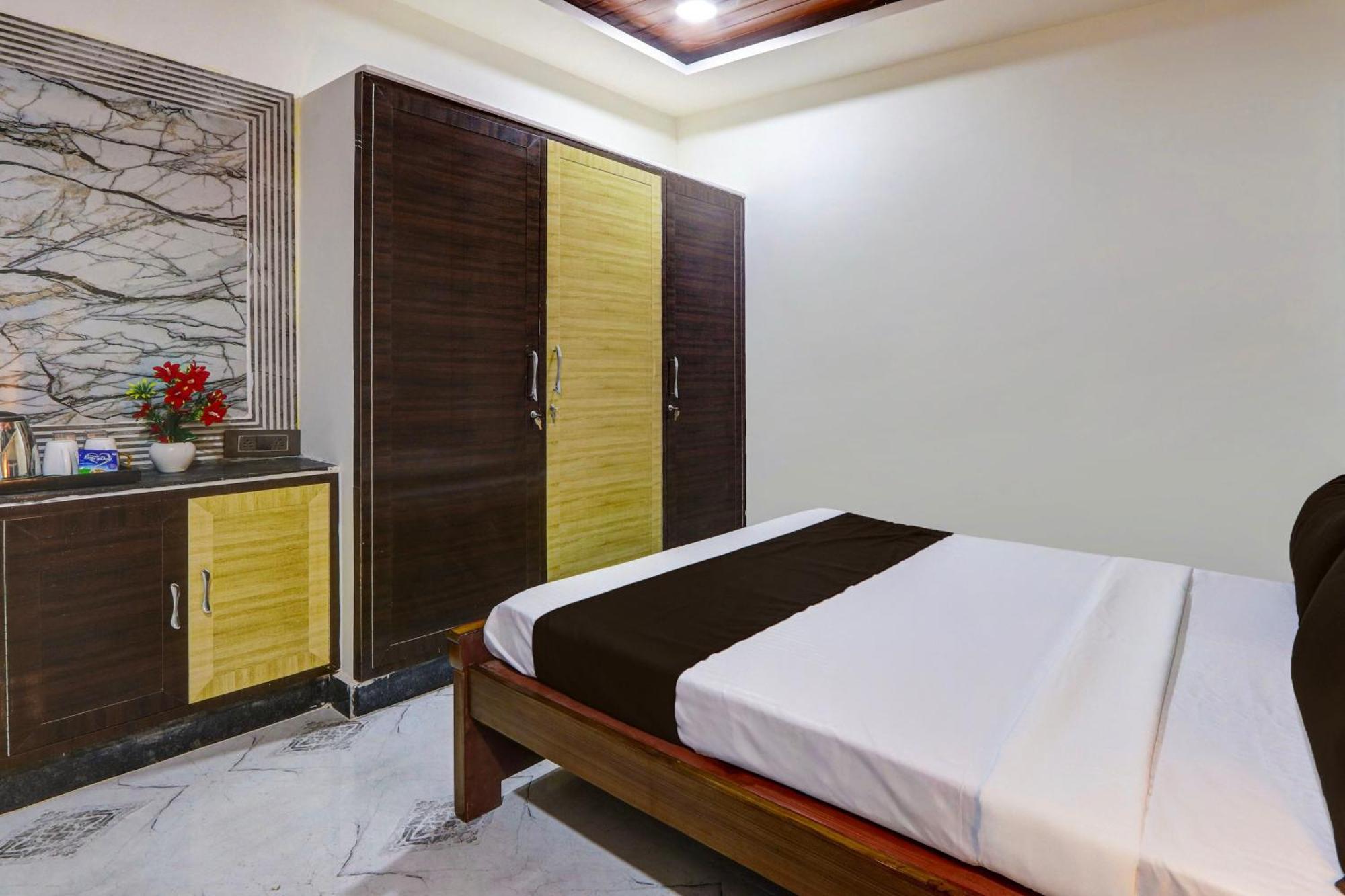 Super Collection O Gachibowli Phase 2 Near Isb Hotel Exterior photo